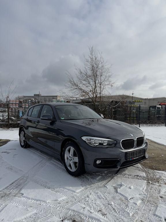 Gebraucht BMW 118 Advantage 136 PS (100 kW) 2017 Grau Kleinwagen