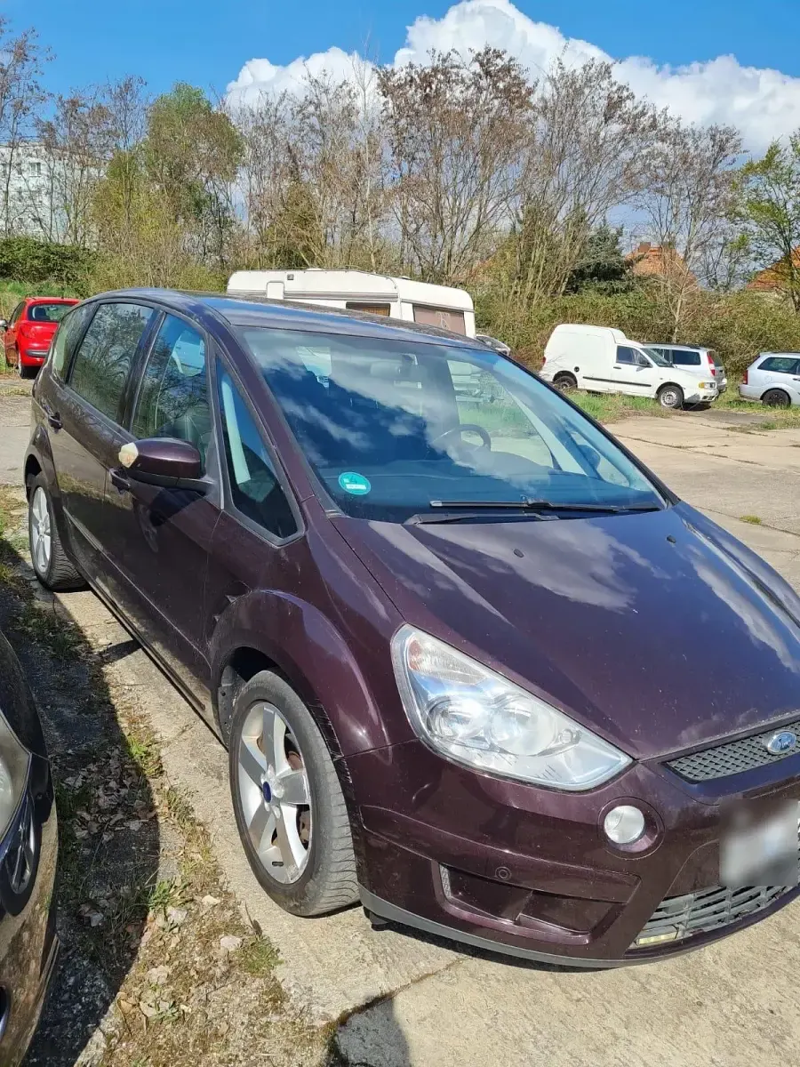 Gebraucht Ford Galaxy 170 PS (125 kW) 2011 Rot Van / Kleinbus