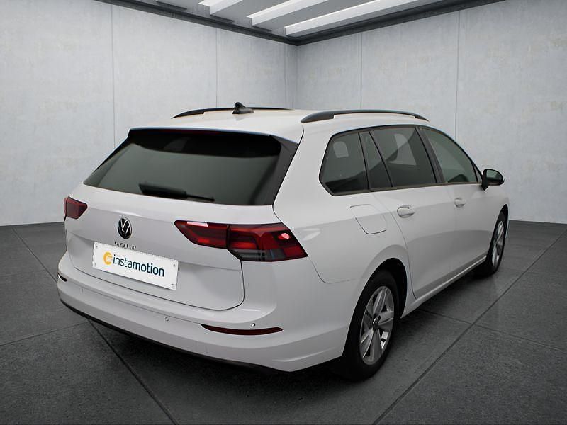 Gebraucht VW Golf VIII 150 PS (110 kW) 2023 Weiß Kombi