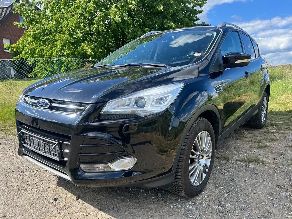 Gebraucht Ford Kuga Trend 163 PS (119 kW) 2013 Schwarz SUV