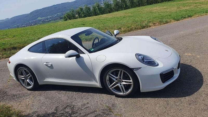 Weiß Gebraucht 2017 Porsche 911 Carrera Coupé | 71.000 € - Bild 1/4