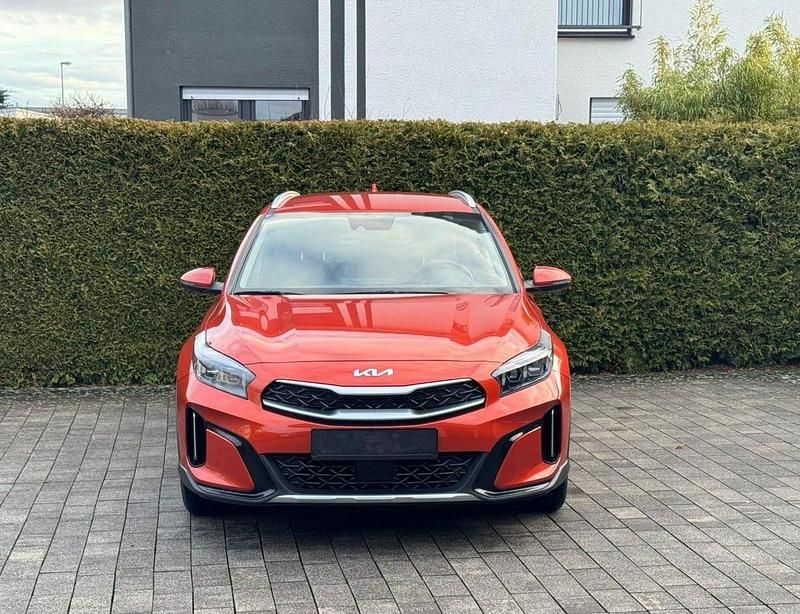 Gebraucht Kia XCeed Vision 141 PS (103 kW) 2022 Orange SUV