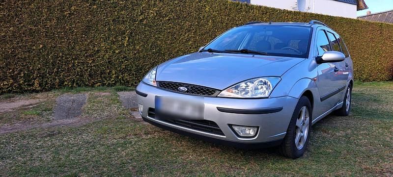 Gebraucht Ford Focus 116 PS (85 kW) 2002 Silber Kombi
