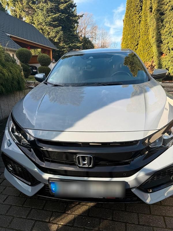 Blau Gebraucht 2019 Honda Civic Elegance Limousine | 15.899 € (Fairer Preis) - Bild 1/4