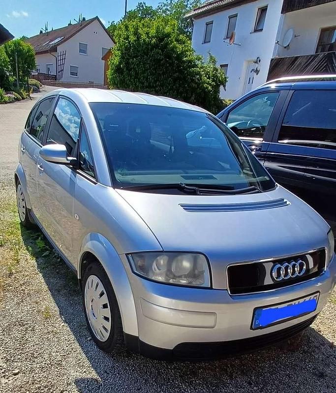 Silber Gebraucht 2003 Audi A2 Kleinwagen | 3.700 € (Etwas zu teuer) - Bild 1/4