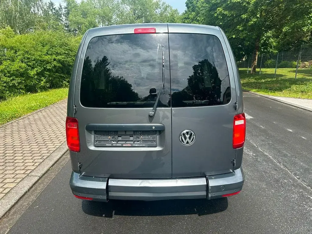 Gebraucht VW Caddy Maxi 102 PS (75 kW) 2017 Grau Van / Kleinbus