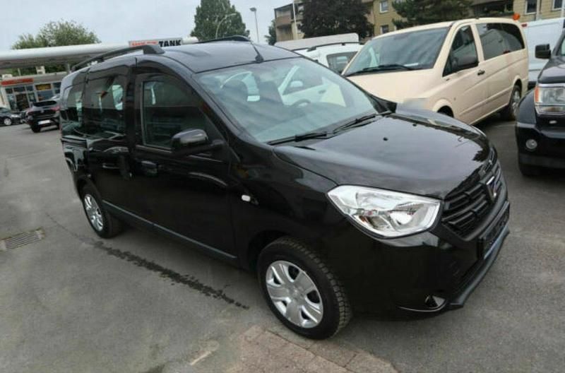 Gebraucht Dacia Dokker 131 PS (96 kW) 2020 Schwarz Van / Kleinbus