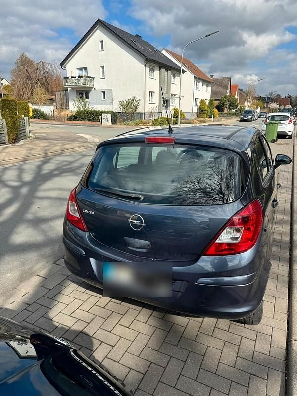 Gebraucht Opel Corsa 85 PS (62 kW) 2010 Andere farben Kleinwagen