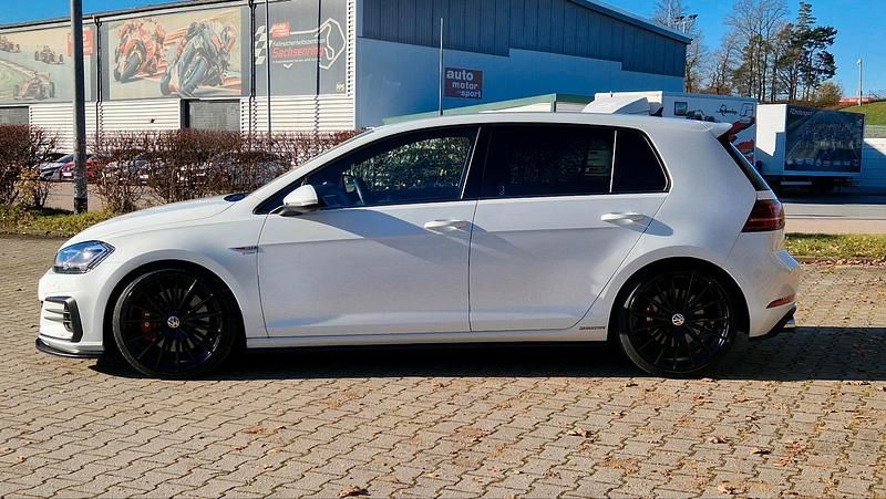 Gebraucht VW Golf VII GTI 245 PS (180 kW) 2017 Weiß Limousine