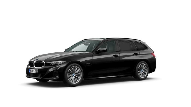 Gebraucht 2022 BMW 330 Shadowline Kombi | 39.901 € (Teuer) - Bild 1/3