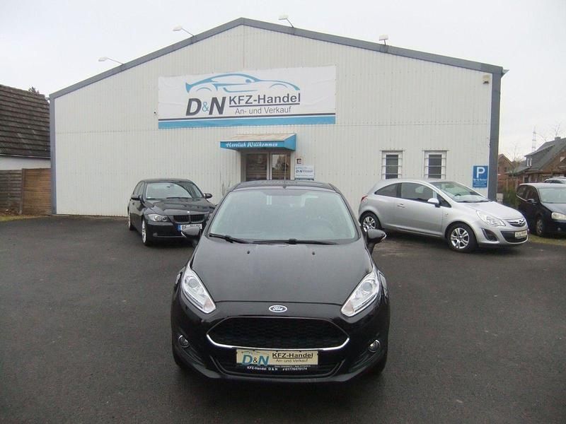 Gebraucht Ford Fiesta 80 PS (58 kW) 2017 Schwarz Kleinwagen