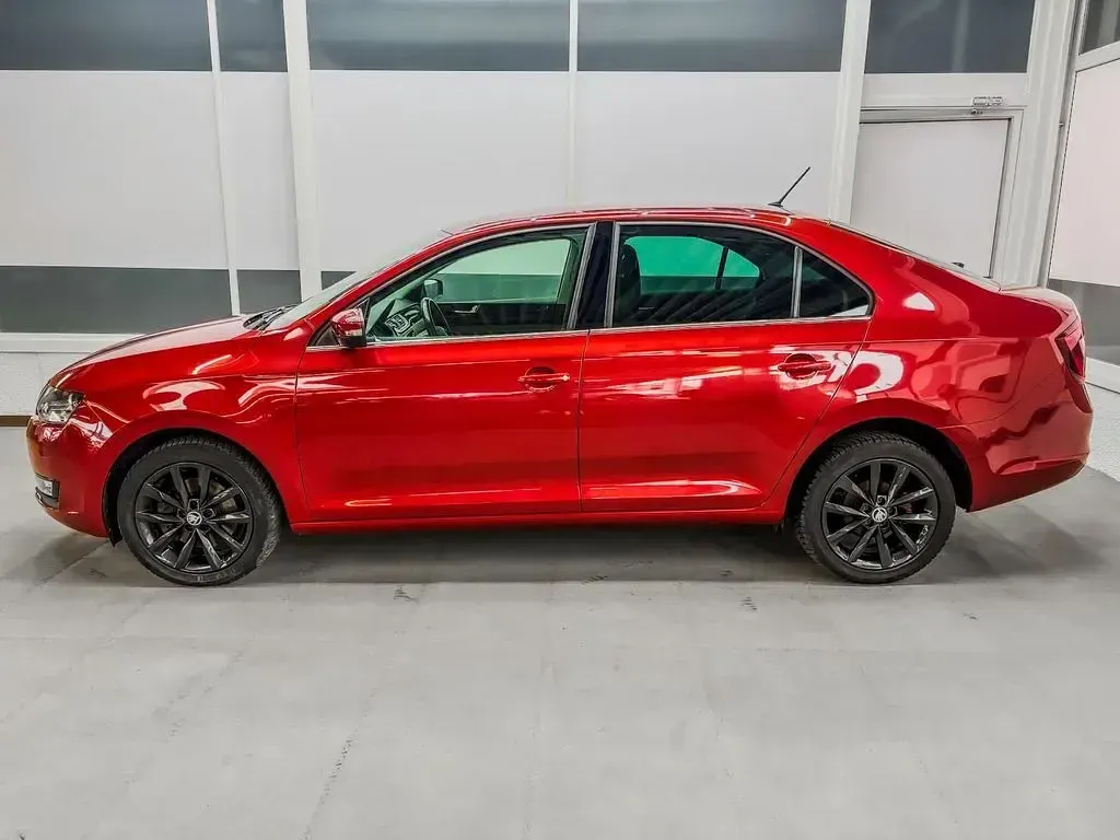 Second-hand Skoda Rapid Dynamic 110 CP (80 kW) 2017 Roșu Hatchback