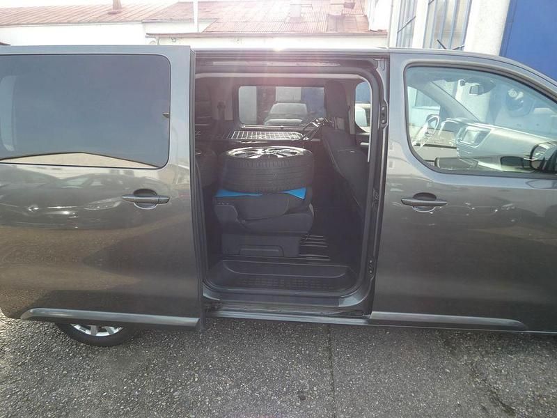 Gebraucht Opel Zafira Life Edition 144 PS (105 kW) 2021 Mondstein grau/e:vulkan grau Van / Kleinbus