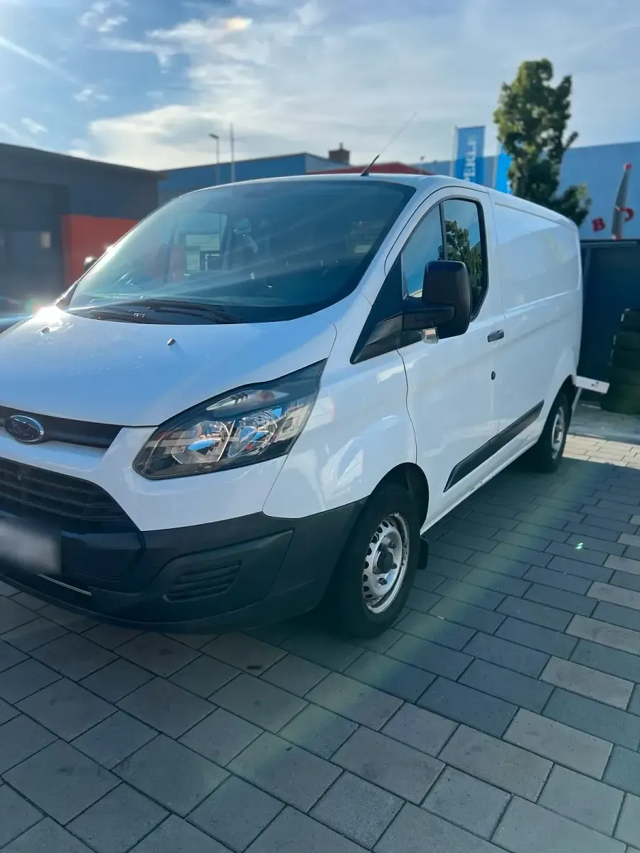 Gebraucht Ford Transit 105 PS (77 kW) 2017 Weiß Van