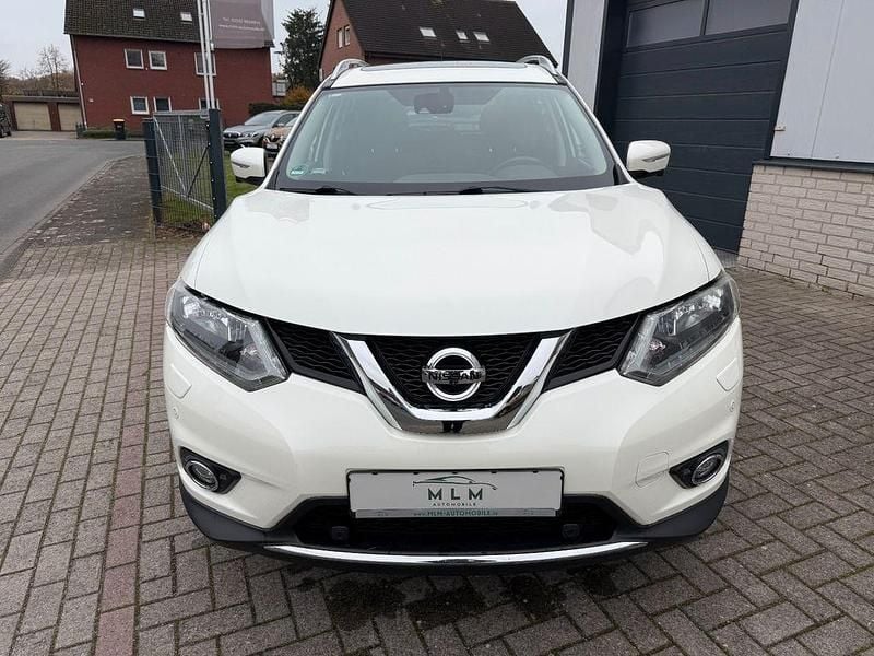 Weiß Gebraucht 2017 Nissan X-Trail Acenta SUV | 12.890 € (Guter Preis) - Bild 1/4