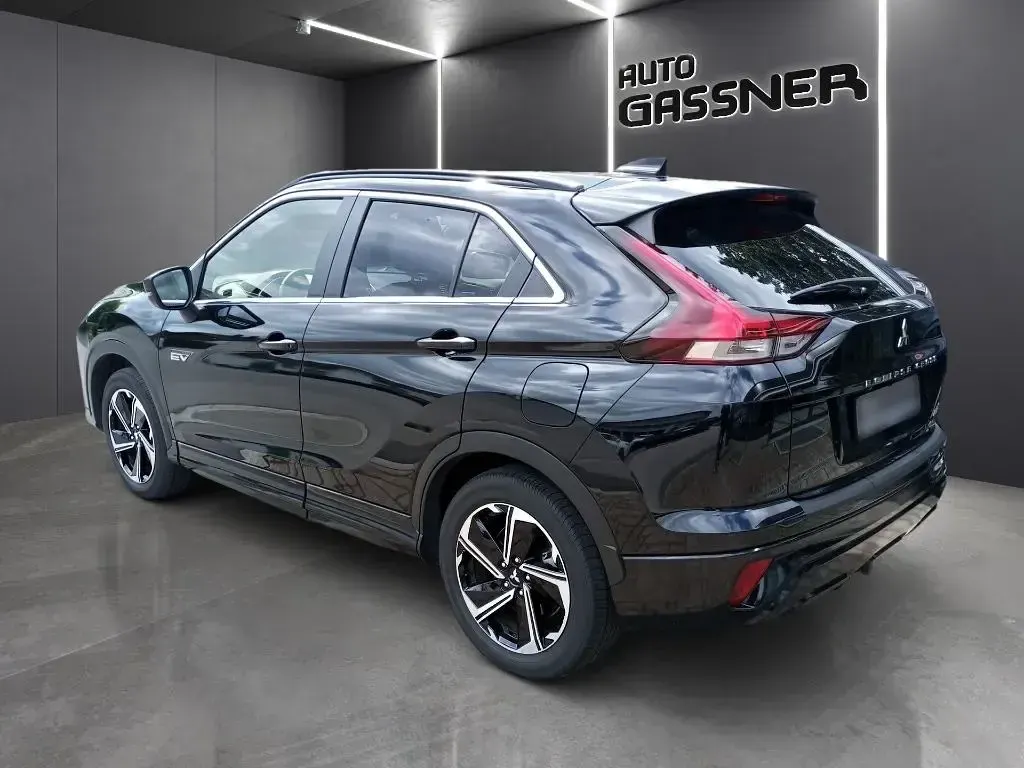 Gebraucht Mitsubishi Eclipse Cross Plus 188 PS (138 kW) 2022 Schwarz SUV
