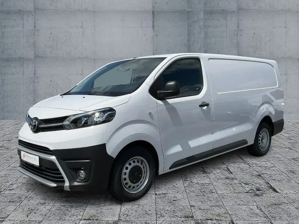 Neu Toyota Proace Comfort 144 PS (105 kW) 2025 Weiß Van / Kleinbus