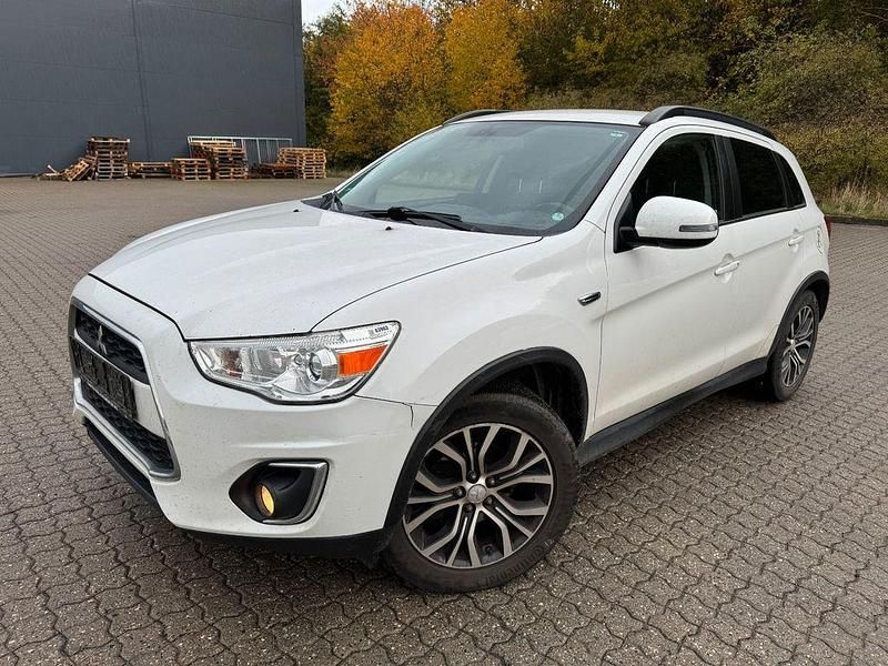 Weiß Gebraucht 2015 Mitsubishi ASX SUV | 7.100 € (Guter Preis) - Bild 1/4