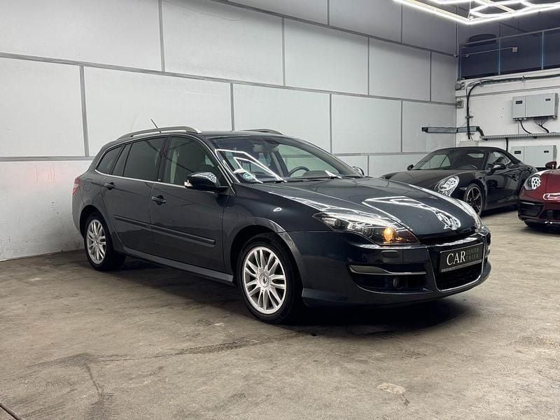 Grau Gebraucht 2011 Renault Laguna GrandTour Initiale Kombi | 5.490 € (Fairer Preis) - Bild 1/4