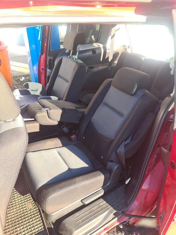 Gebraucht Mazda 5 143 PS (105 kW) 2006 Rot Van / Kleinbus