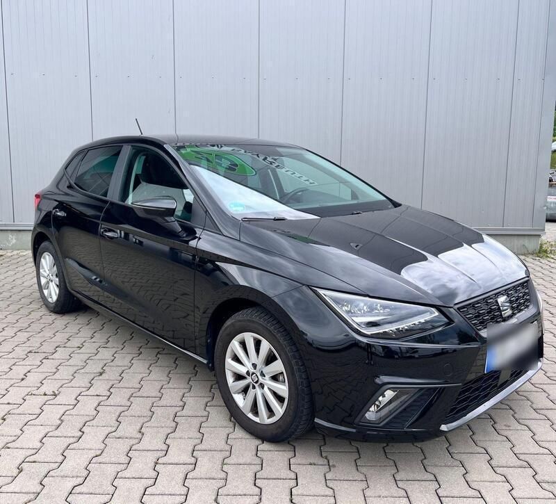 Schwarz Gebraucht 2021 Seat Ibiza Style Kleinwagen | 14.400 € (Guter Preis) - Bild 1/4
