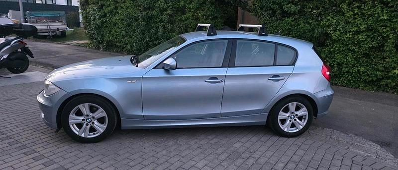 Używany BMW 116 Advantage 122 KM (89 kW) 2011 Niebieski Hatchback