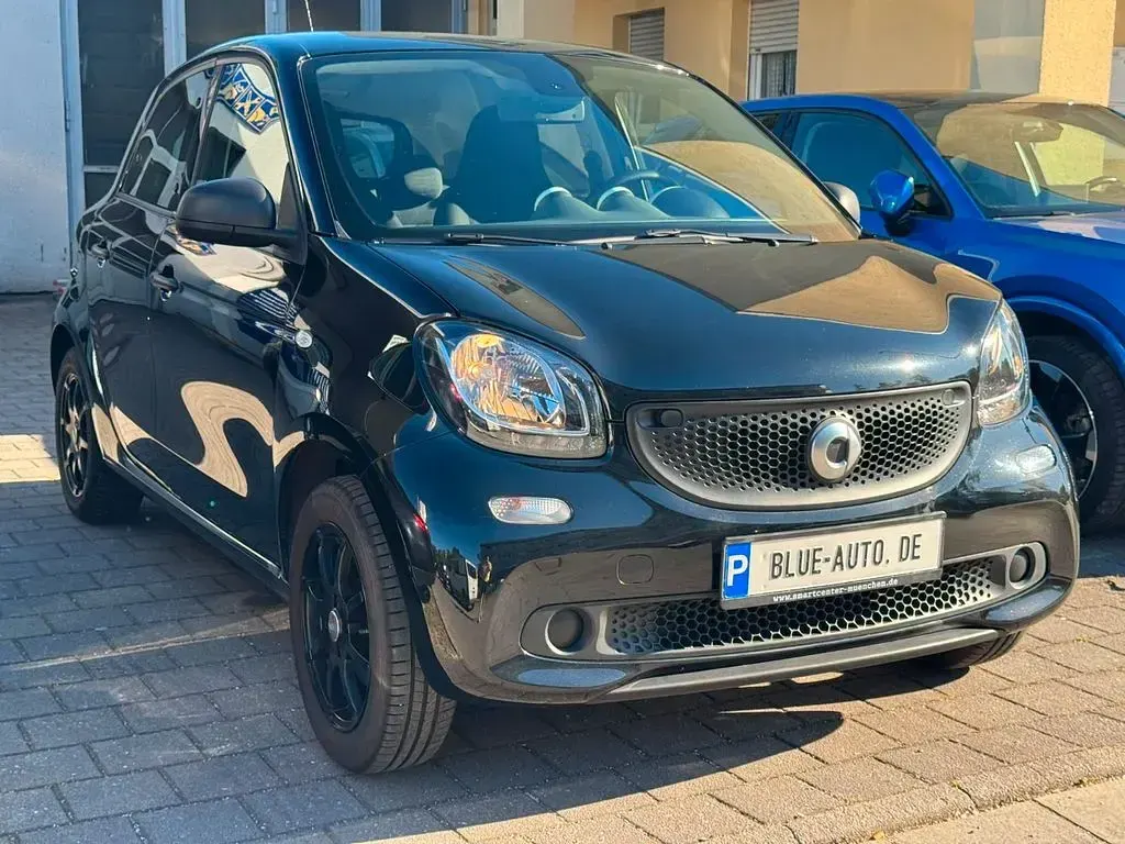 Gebraucht Smart ForFour Basis 71 PS (52 kW) 2017 Schwarz Kleinwagen