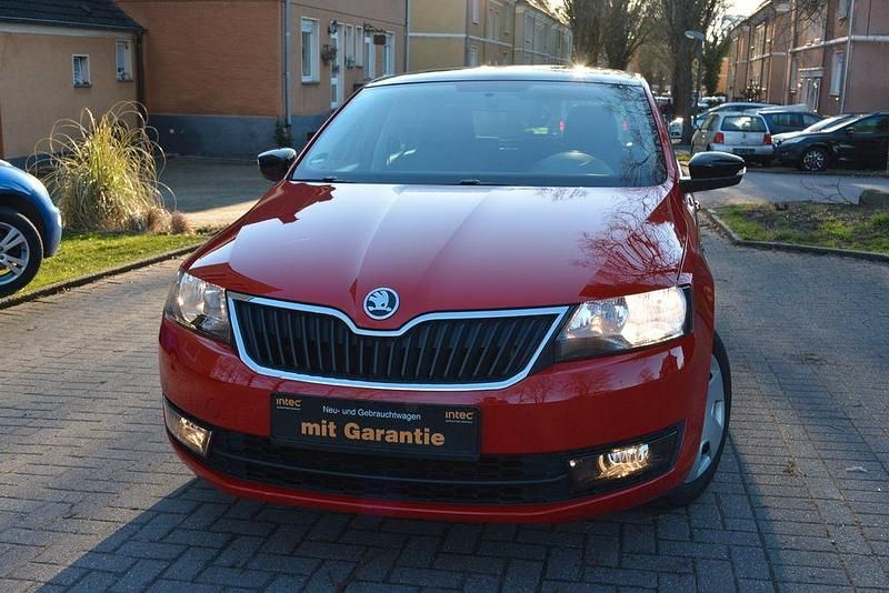Gebraucht Skoda Rapid Elegance 105 PS (77 kW) 2014 Rot Kleinwagen