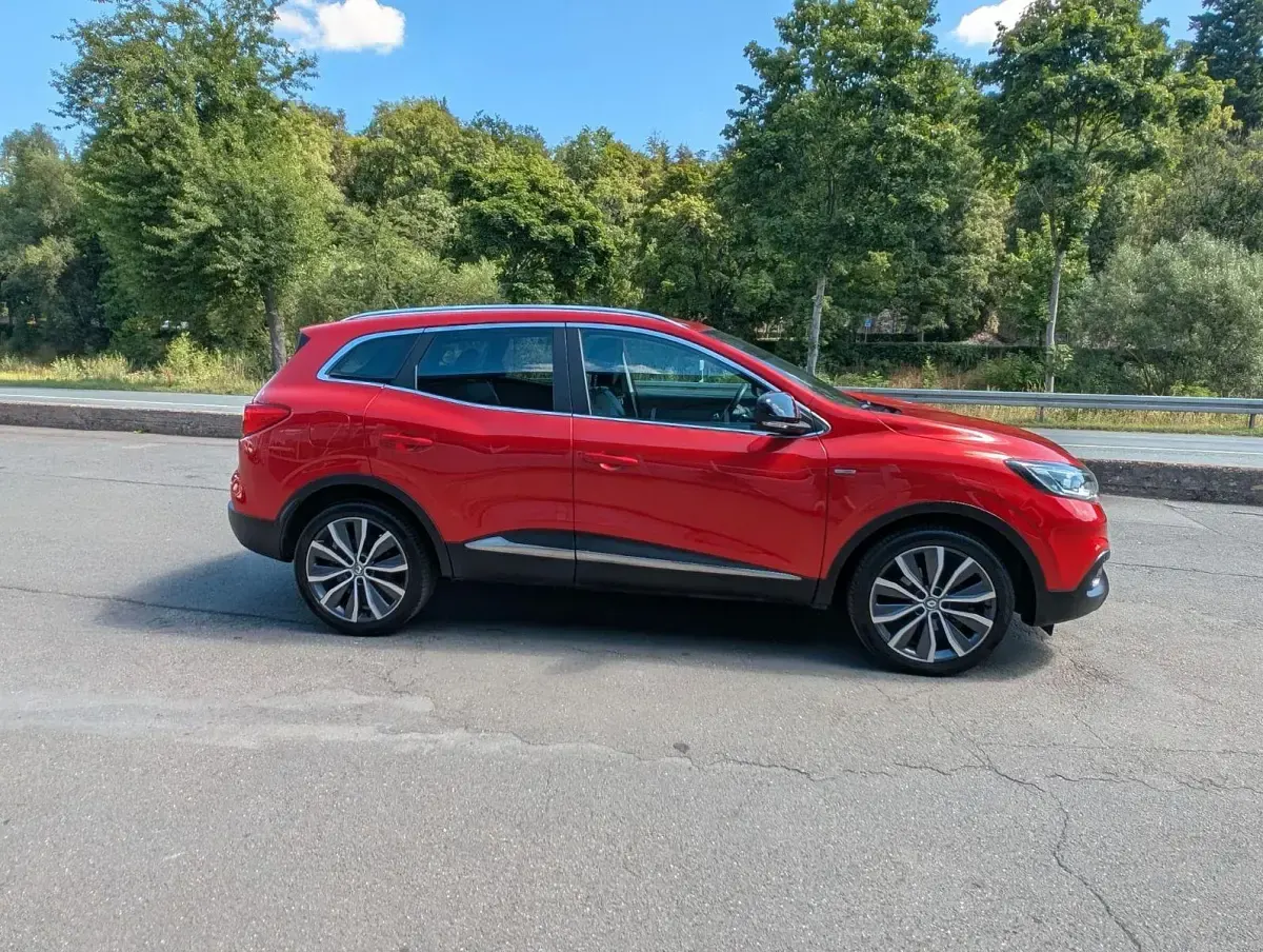 Gebraucht Renault Kadjar Bose Edition 131 PS (96 kW) 2017 Rot SUV