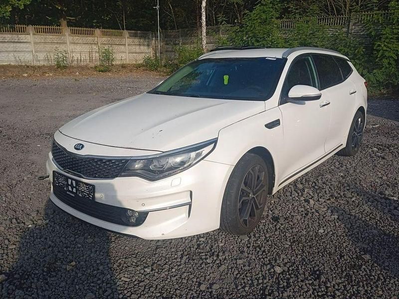 Weiß Gebraucht 2017 Kia Optima Spirit Kombi | 12.270 € (Guter Preis) - Bild 1/4