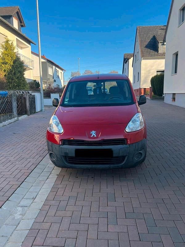 Rot Gebraucht 2015 Peugeot Partner Van | 3.600 € (Superpreis) - Bild 1/4