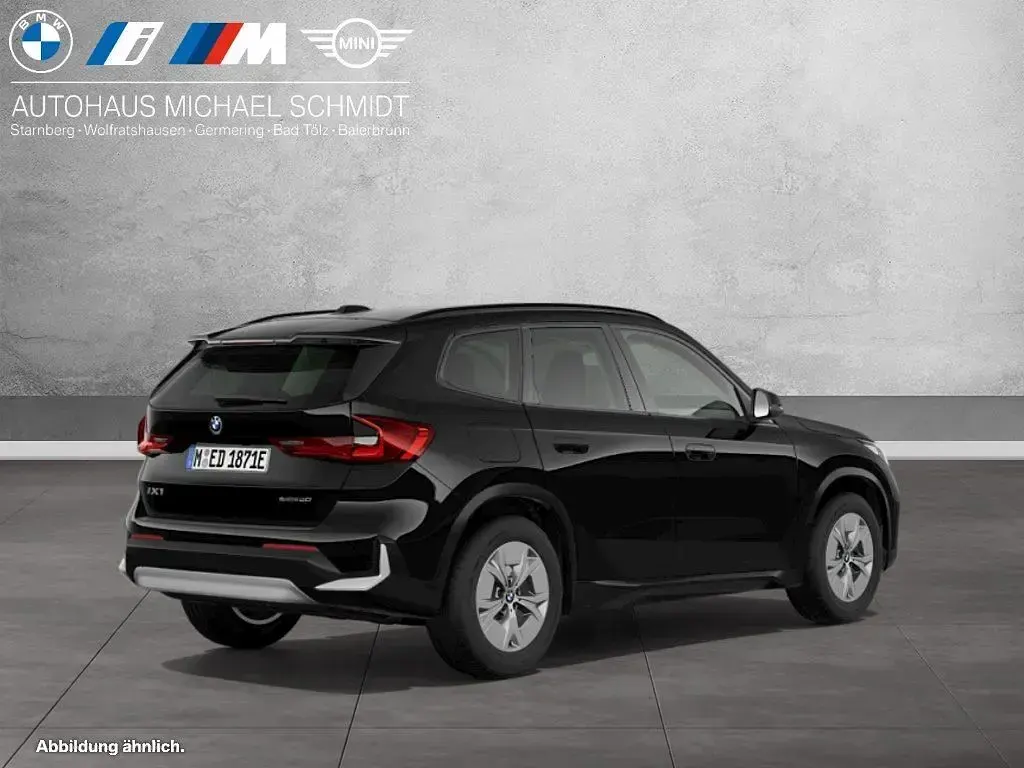 Neu BMW iX1 150 kW (204 PS) 2026 Schwarz ii SUV