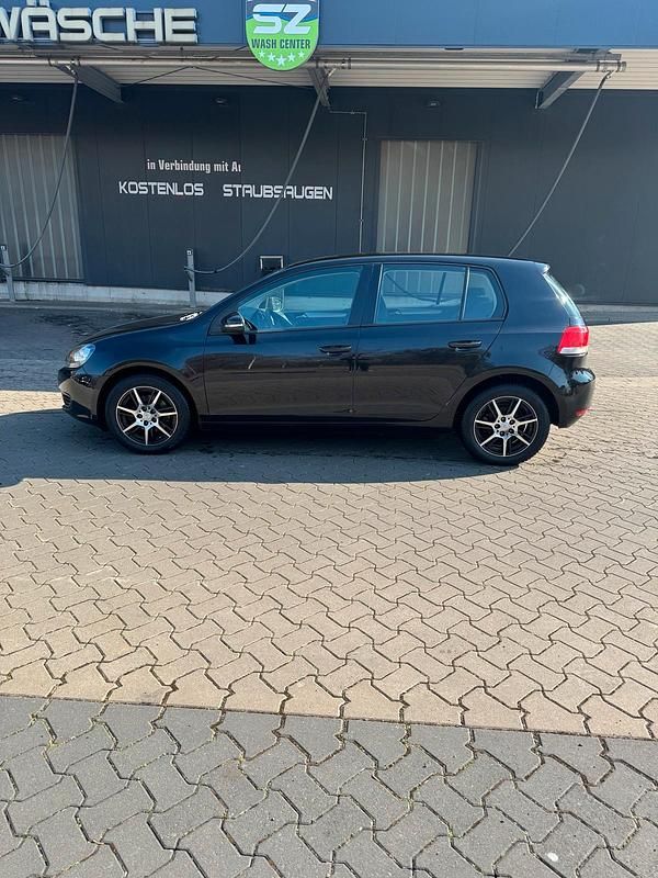 Gebraucht VW Golf VI 102 PS (75 kW) 2009 Schwarz Kleinwagen