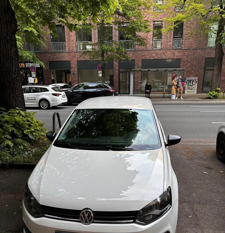 Weiß Gebraucht 2016 VW Polo Limousine | 4.000 € (Guter Preis) - Bild 1/4