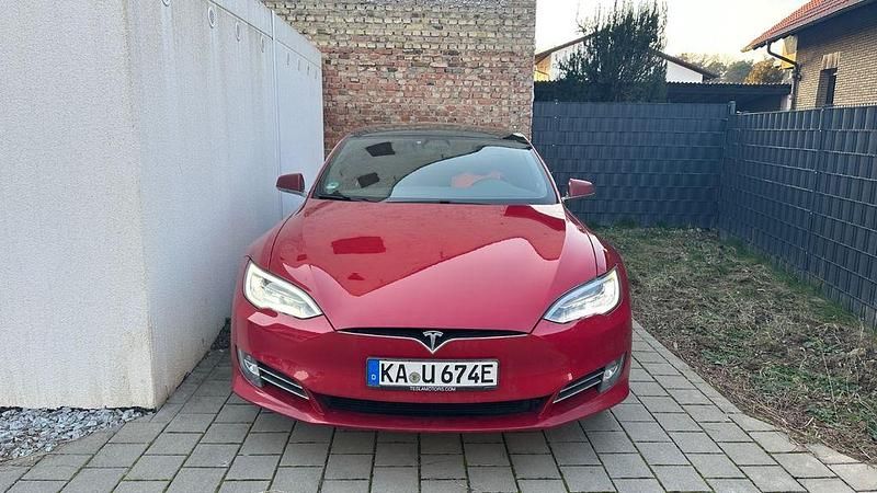 Gebraucht Tesla Model S 350 kW (476 PS) 2017 Rot Kleinwagen