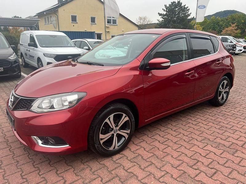 Gebraucht Nissan Pulsar Acenta 116 PS (85 kW) 2017 Rot Kleinwagen