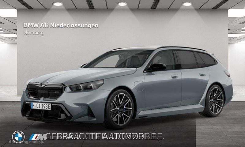 Grau Gebraucht 2025 BMW M5 Sport Line Kombi | 139.995 € (Guter Preis) - Bild 1/3