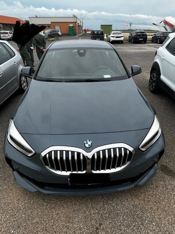 Gebraucht BMW 118 M Sport 136 PS (100 kW) 2019 Grau Kleinwagen