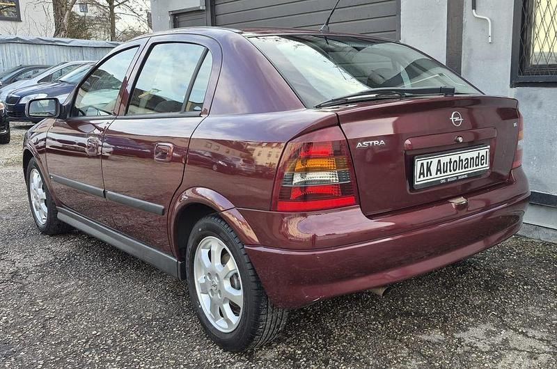 Gebraucht Opel Astra 84 PS (61 kW) 2002 Braun Limousine