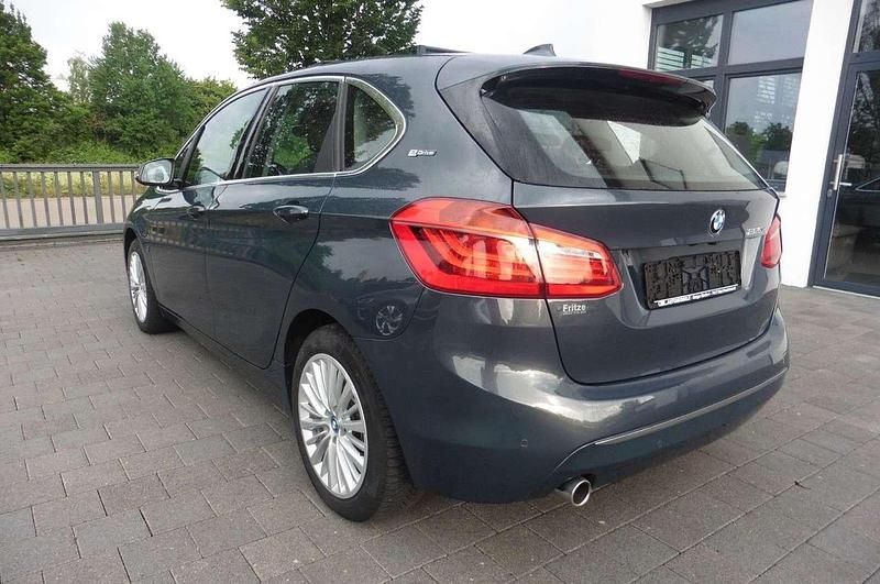 Gebraucht BMW 225 Luxury Line 136 PS (100 kW) 2016 Atlantikgrau metallic Kombi