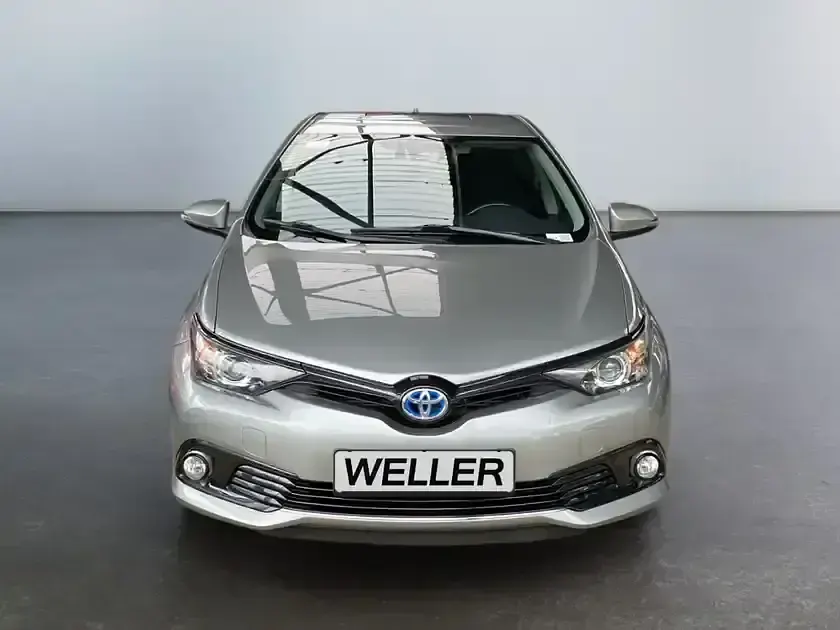 Gebraucht Toyota Auris Hybrid Team 136 PS (100 kW) 2018 Grau Limousine