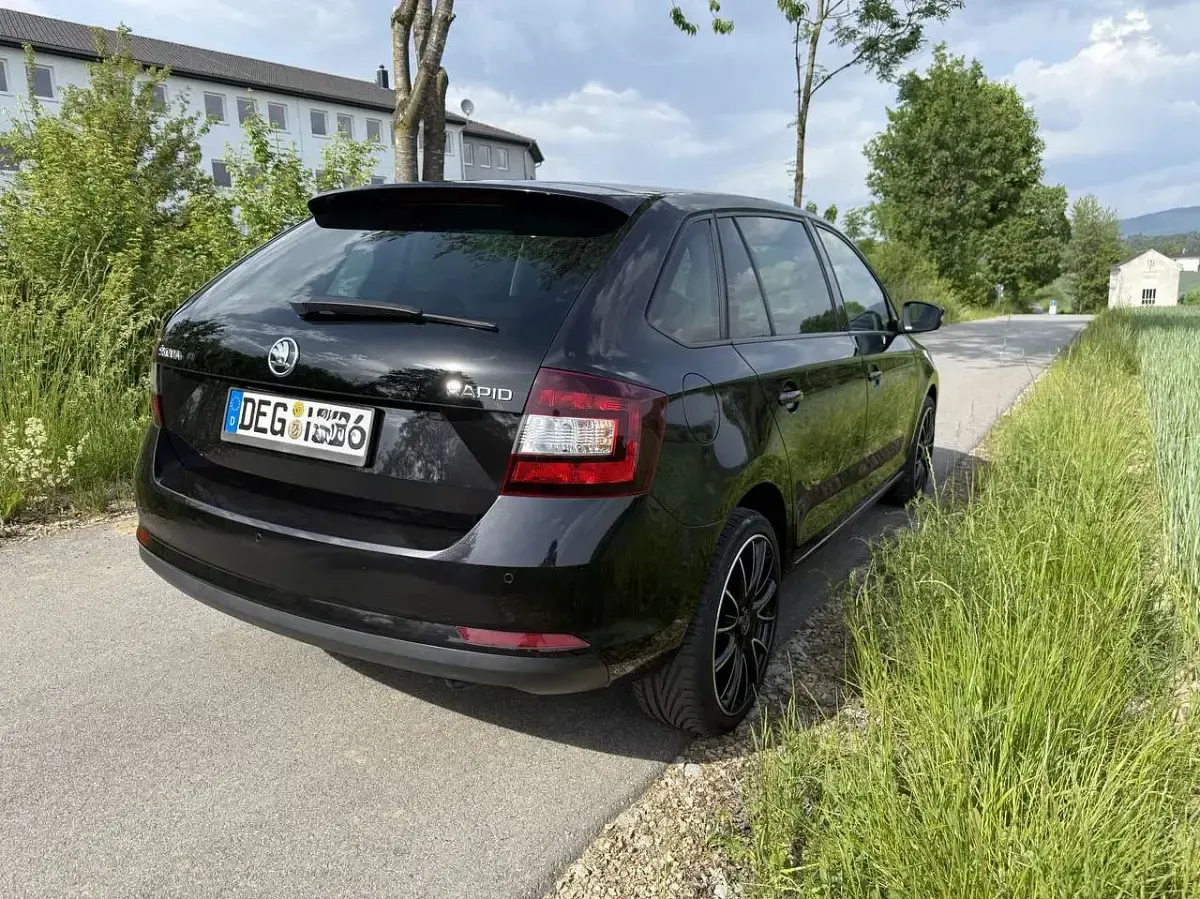 Gebraucht Skoda Rapid Style 110 PS (80 kW) 2016 Kleinwagen