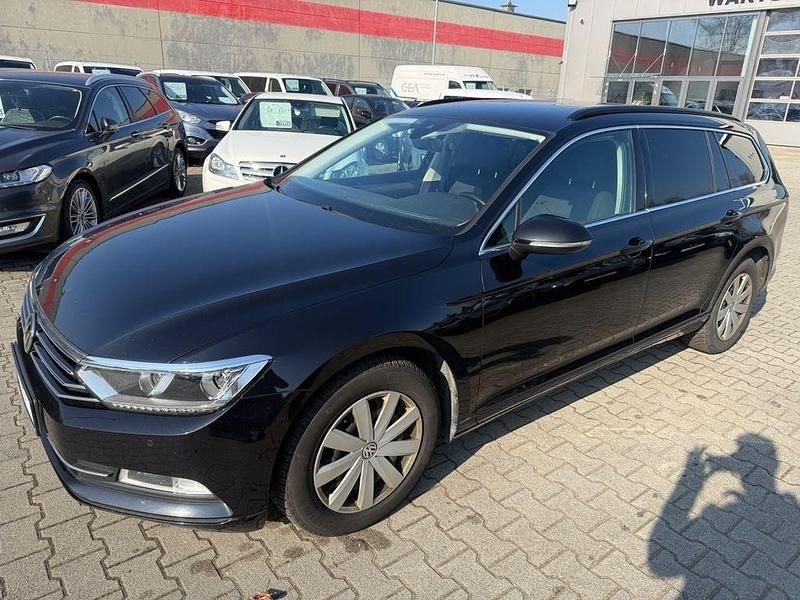 Gebraucht VW Passat Comfortline 150 PS (110 kW) 2019 Schwarz Kombi