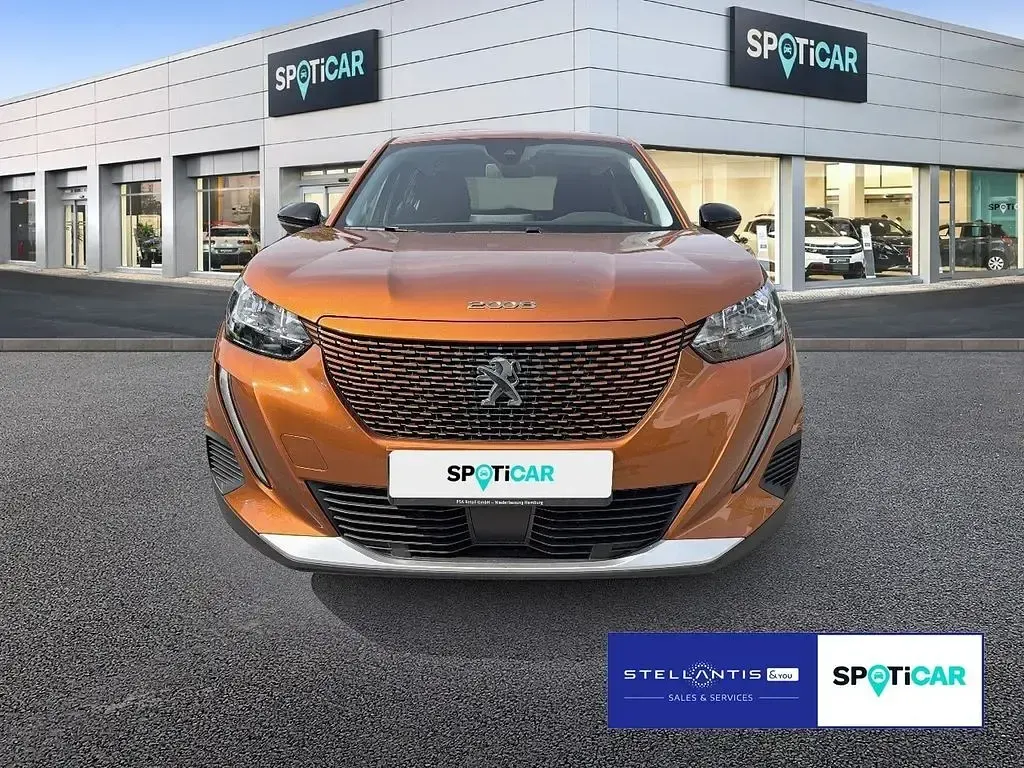 Gebraucht Peugeot e-2008 100 kW (136 PS) 2022 Orange SUV