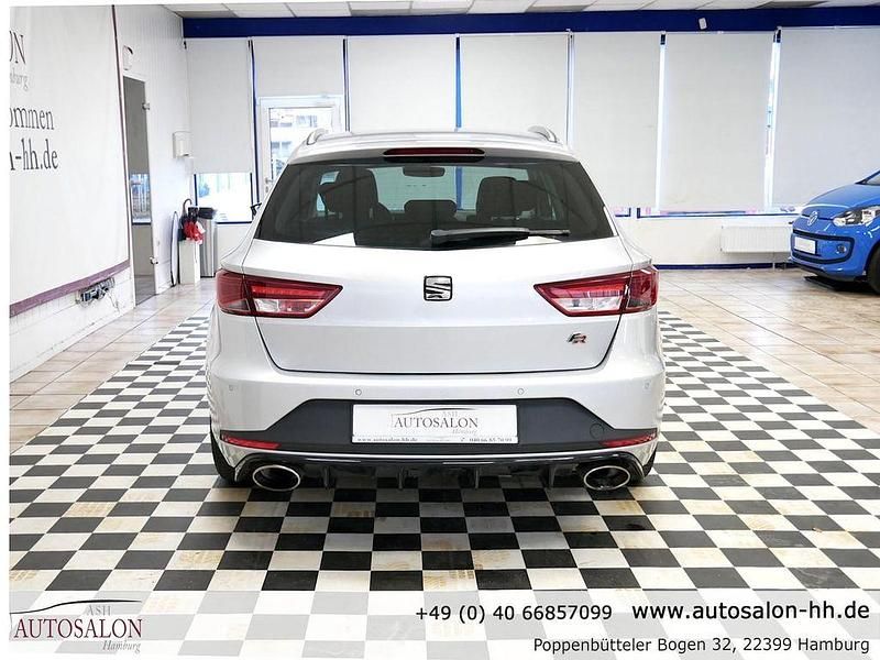 Gebraucht Seat Leon ST FR 179 PS (131 kW) 2016 "estrella" silber Kombi