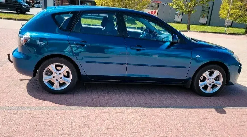 Second-hand Mazda 3 150 CP (110 kW) 2007 Albastru Hatchback