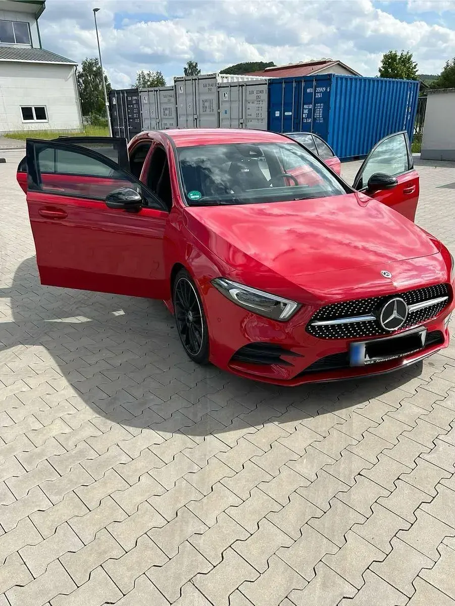 Gebraucht Mercedes A180 AMG line 136 PS (100 kW) 2018 Rot Limousine