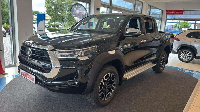 Schwarz Neu 2025 Toyota HiLux Executive Abholung | 55.490 € (Fairer Preis) - Bild 1/4