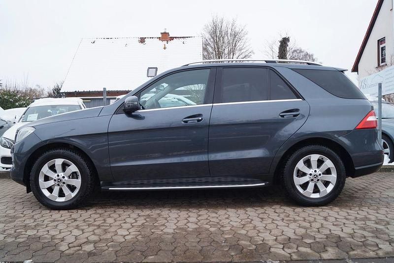 Gebraucht Mercedes ML350 Sport 258 PS (189 kW) 2013 Grau SUV