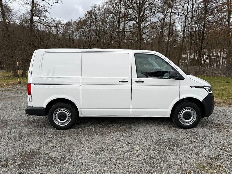 Gebraucht VW Transporter 150 PS (110 kW) 2022 Weiß Van